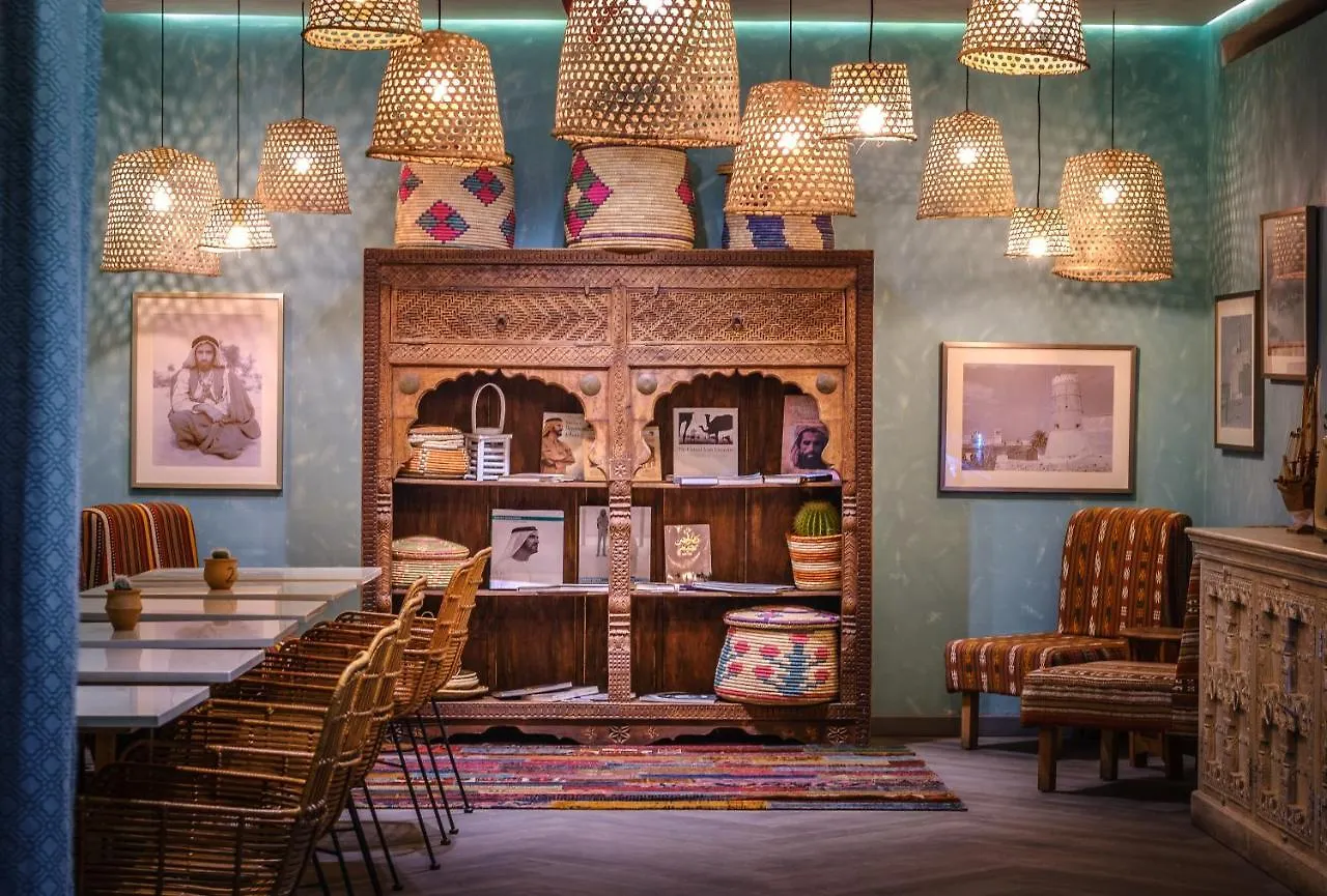 Mazmi Casa Bed & Breakfast Dubai