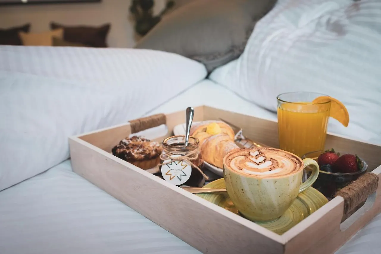 Mazmi Casa Bed & Breakfast Dubai